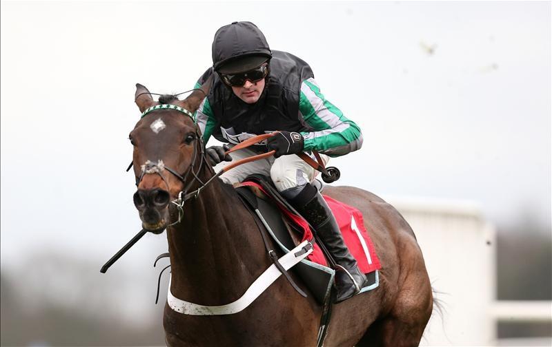 Henderson in awe of 'terrifying' Altior